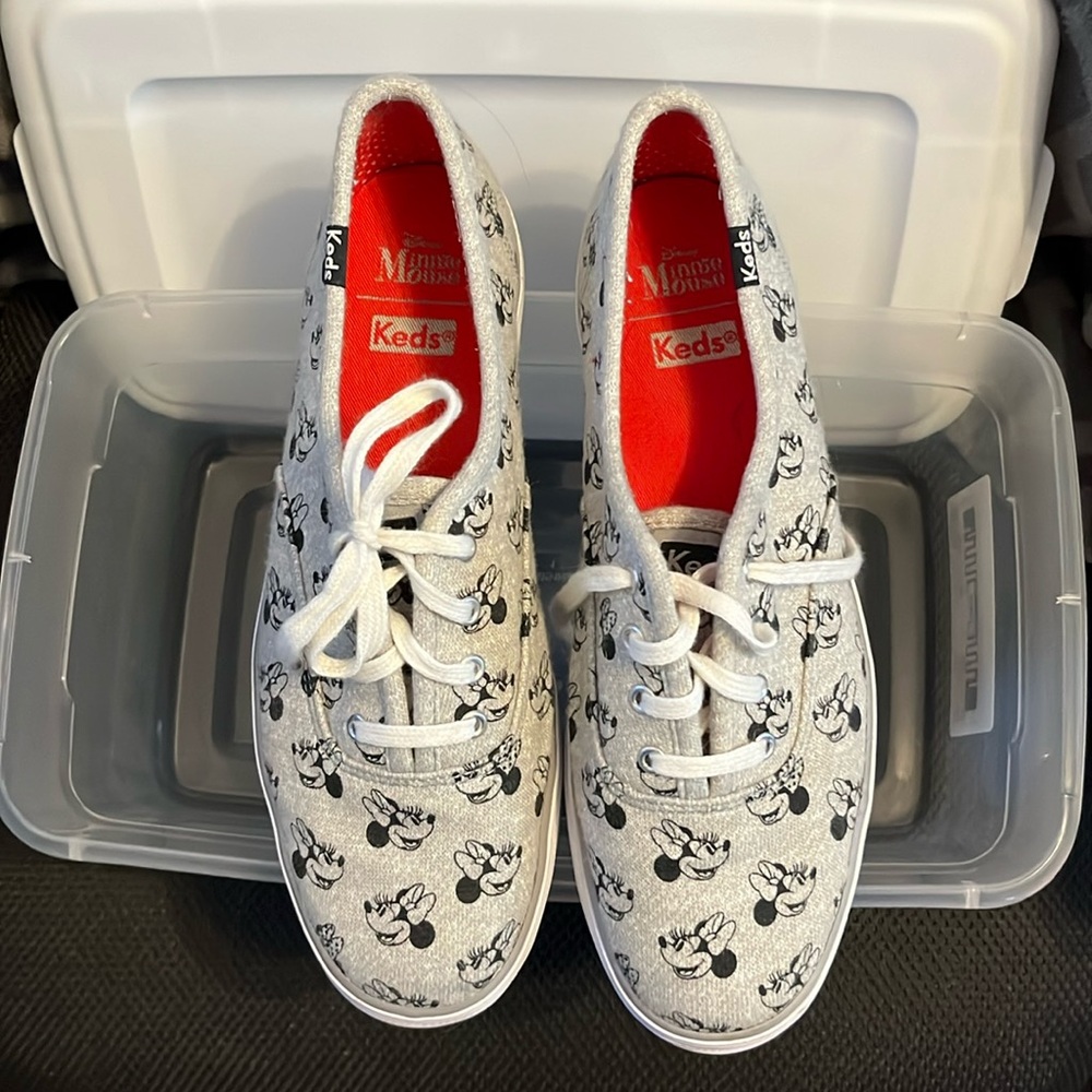 Disney Keds Triple Minnie Gray